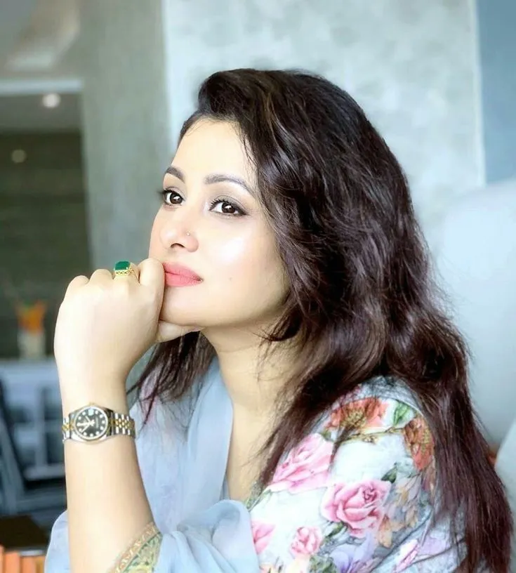 Alone Dp For Girls