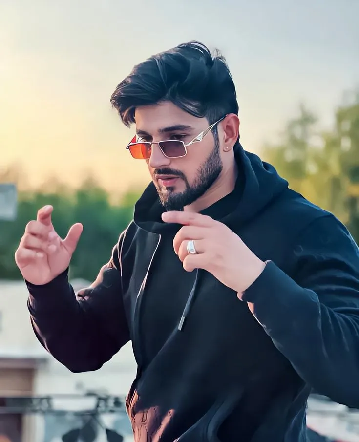 boys-stylish-dp-4 Boys Stylish Dp