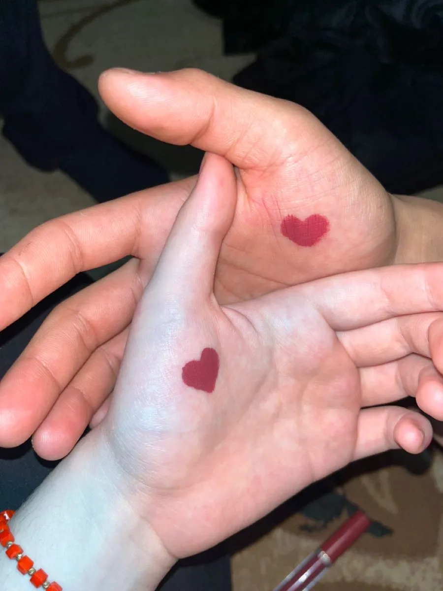 Couple Hand Pic Couple Hand Pic