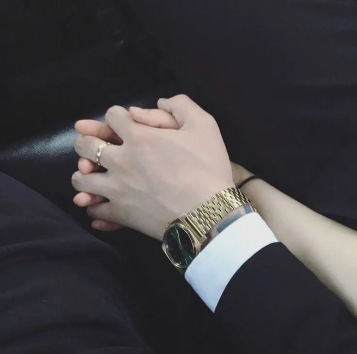 Couple Hand Pic Couple Hand Pic