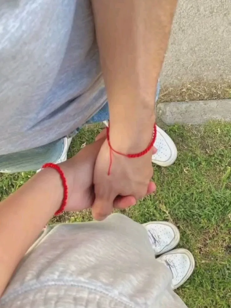 Couple Hand Pic Couple Hand Pic