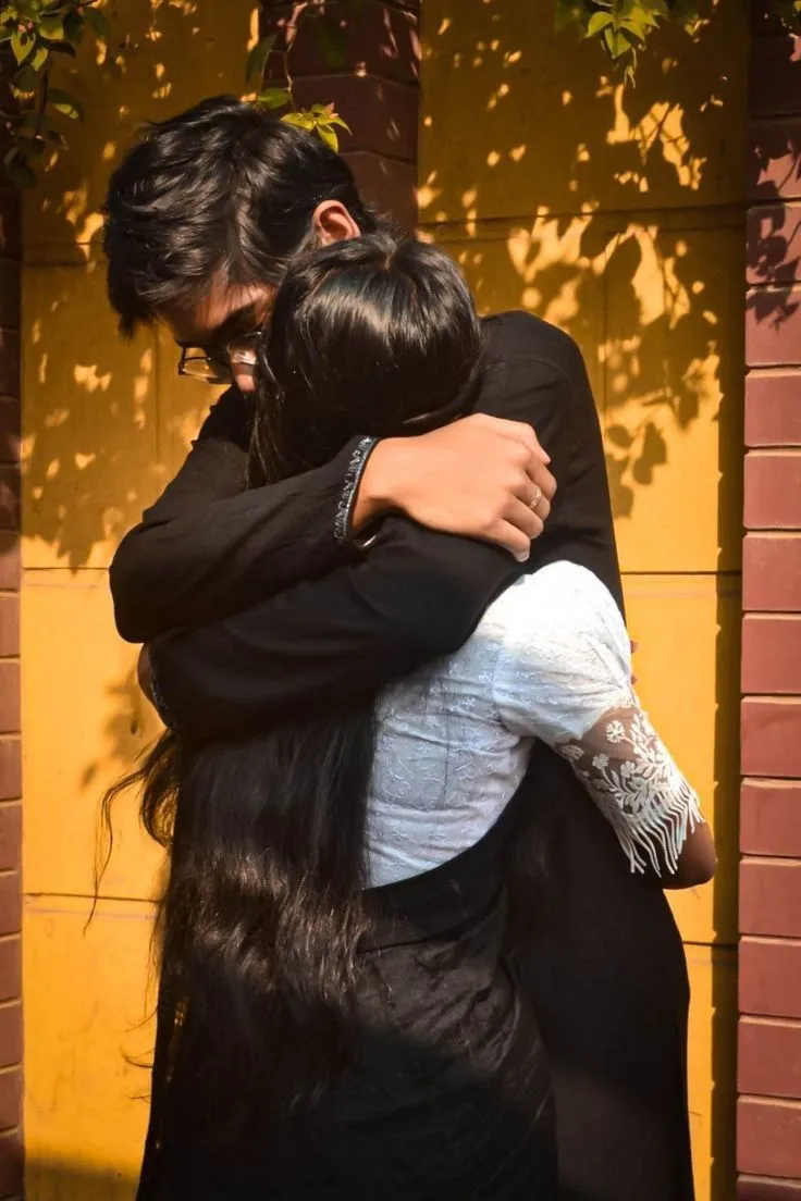 couple-hug-images-6 Couple Hug Images