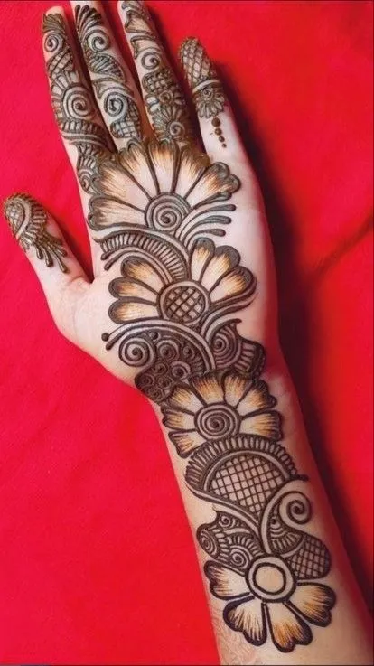 latest arabic mehndi design photo