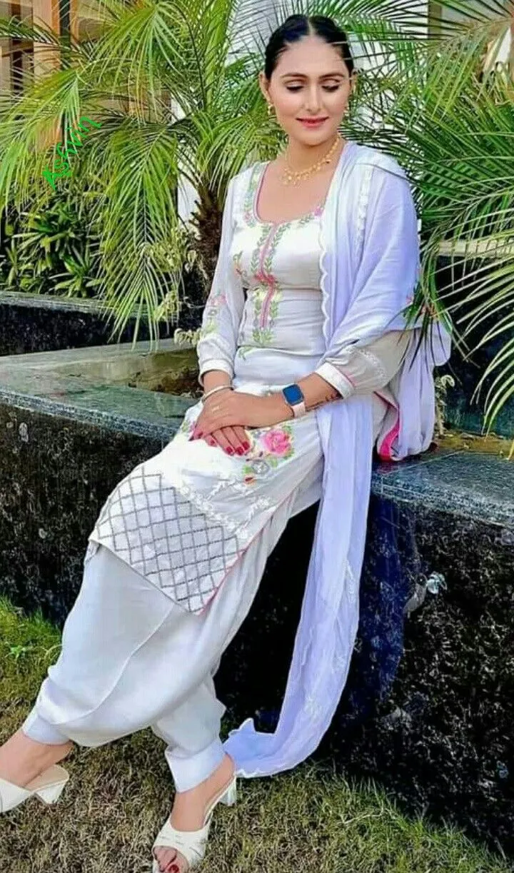 punjabi-cute-girl-pic-5 Punjabi Cute Girl Pic
