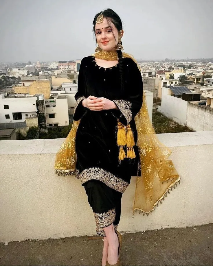 punjabi-cute-girl-pic-6 Punjabi Cute Girl Pic