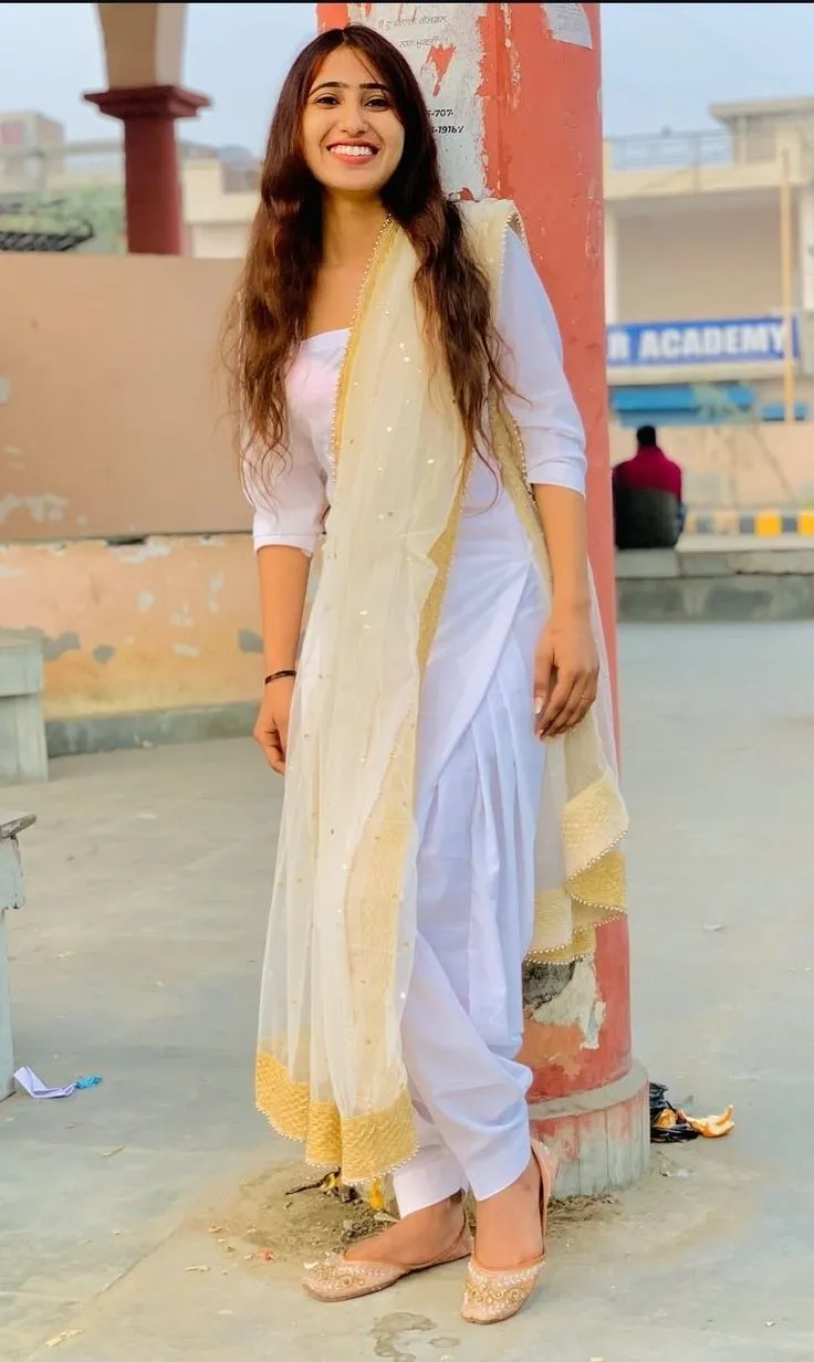 punjabi-girl-pic-for-dp-1 Punjabi Girl Pic For Dp
