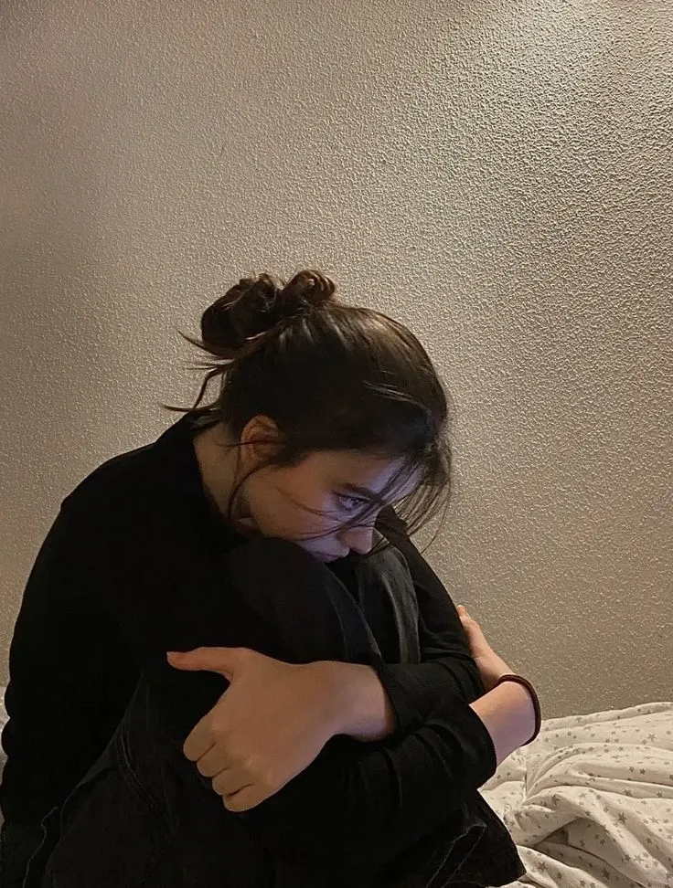sad girl image