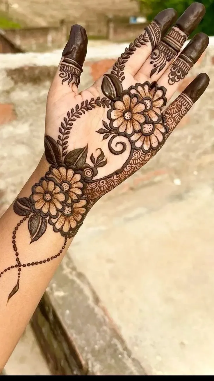 Simple Arabic Mehndi Design