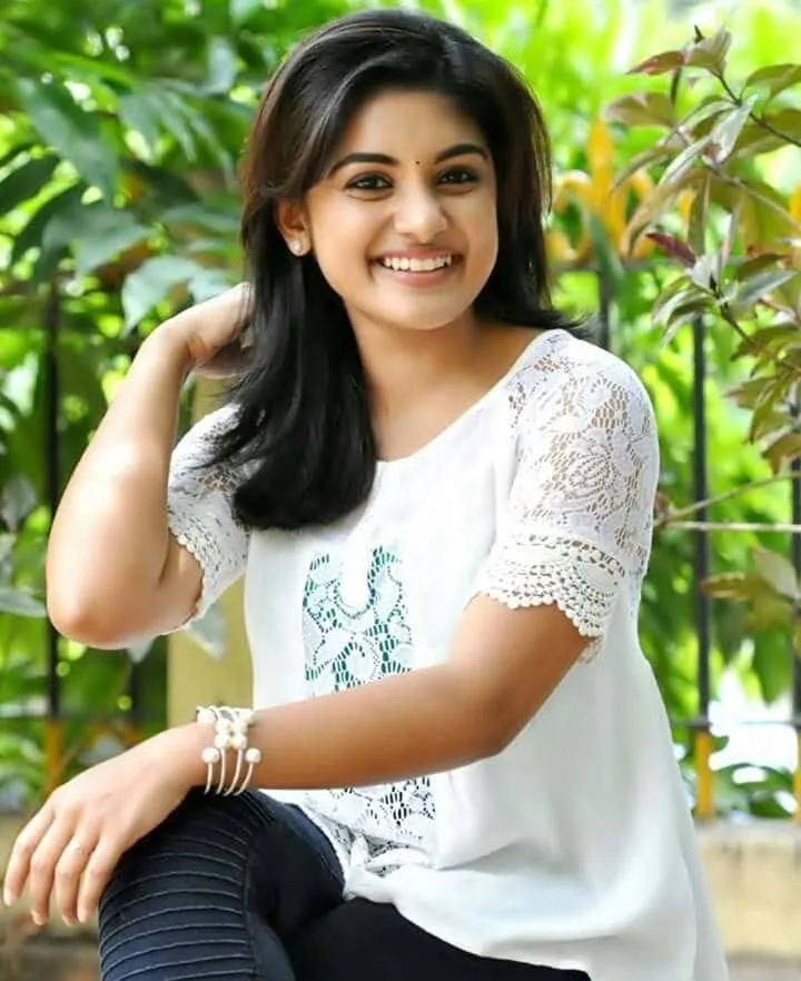 simple-girl-dp-for-instagram-10 Simple Girl Dp For Instagram