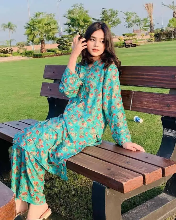 simple-girl-dp-for-instagram-3 Simple Girl Dp For Instagram