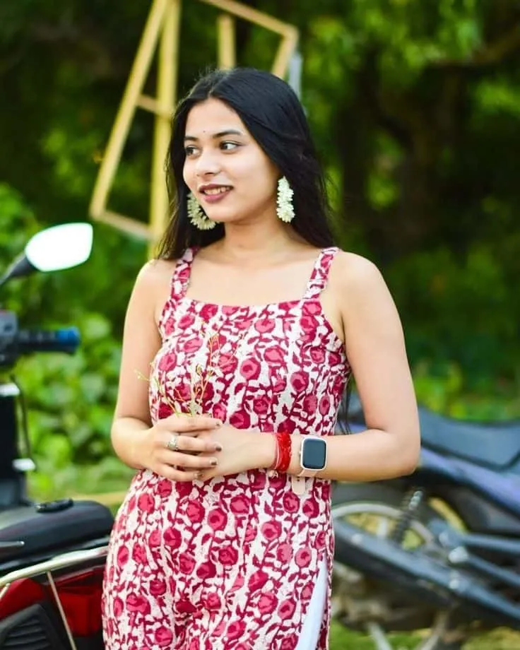 simple-girl-dp-for-instagram-8 Simple Girl Dp For Instagram