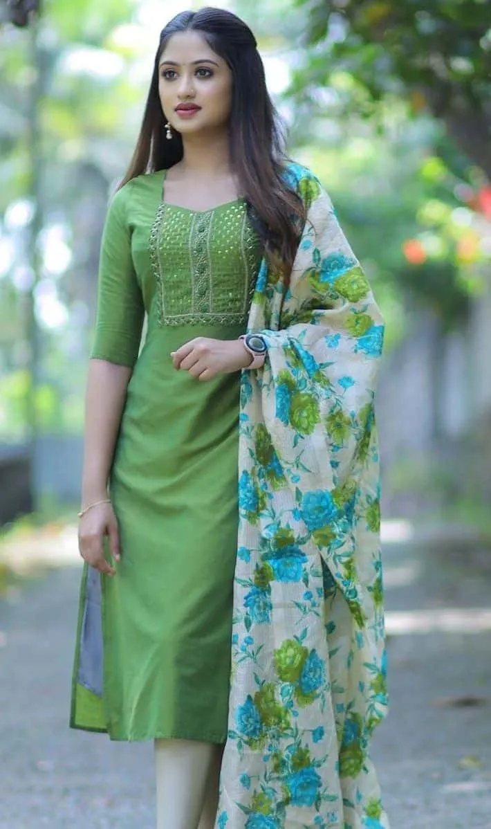 simple-girl-dp-for-instagram-9 Simple Girl Dp For Instagram