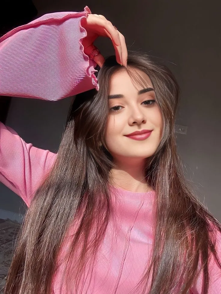 Simple Girl Pic Simple Girl Pic